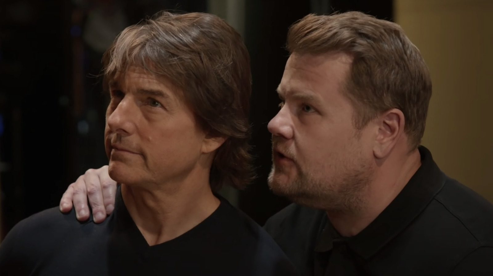 Regardez James Corden et Tom Cruise écraser le Roi Lion à Broadway en tant que Timon et Pumbaa
