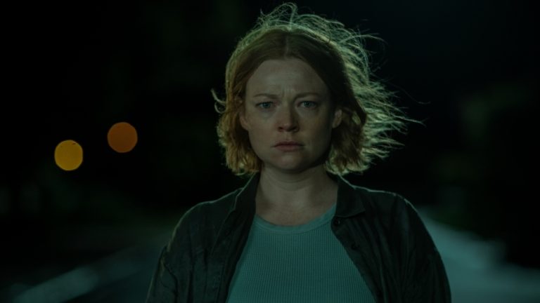 Regardez la star de "Succession" Sarah Snook effrayée par sa fille étrange dans la bande-annonce de "Run Rabbit Run" Les plus populaires doivent être lus Inscrivez-vous aux newsletters Variety Plus de nos marques
	
	
