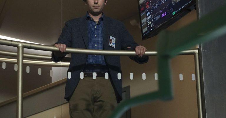 The Good Doctor devient viral de manière inattendue avec le mème "Je suis un chirurgien"
