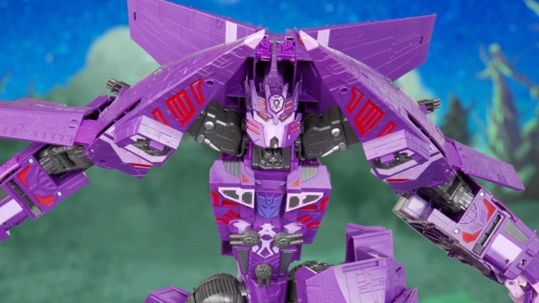 Transformers: Hasbro révèle la figurine Nemesis de la classe Titan Legacy Evolution
