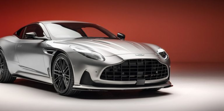 Voir les photos de l’Aston Martin DB12 2024