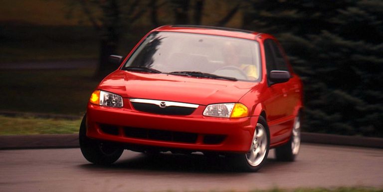 Voir les photos de la Mazda Protegé ES 1999