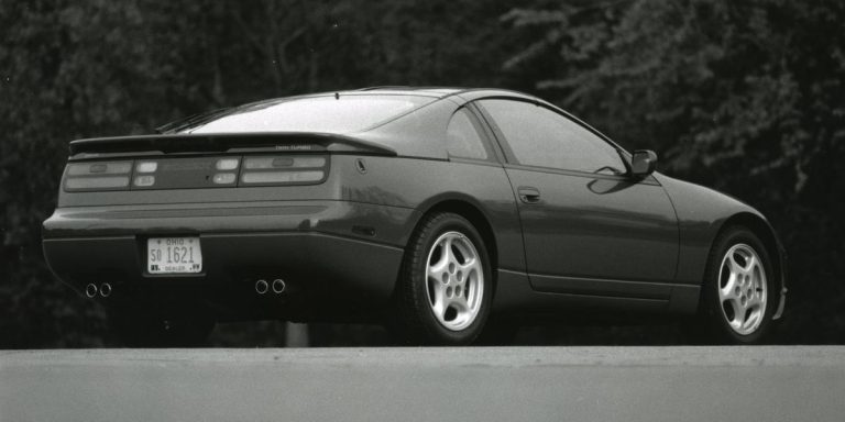 Voir les photos de la Nissan 300ZX automatique 1990