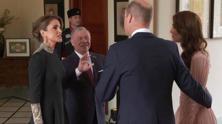 William et Kate font un voyage surprise en Jordanie pour le mariage du prince héritier