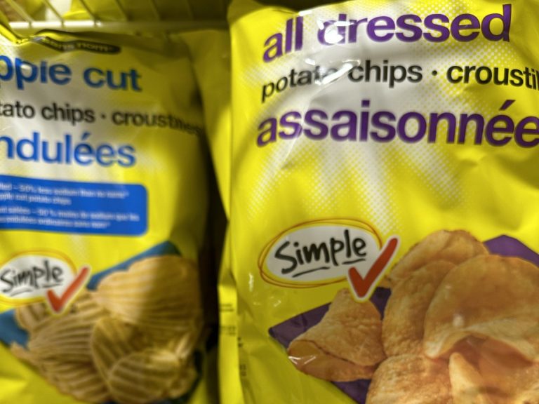 SNACK ATTACK: les acheteurs de Toronto se plaignent du prix actuel des chips