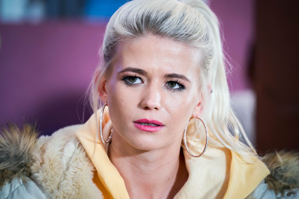 lola pearce dans eastenders