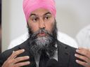 Le chef du NPD fédéral, Jagmeet Singh, tient une conférence de presse à l'Université de la Saskatchewan le 13 avril 2023. (Saskatoon StarPhoenix / Michelle Berg)