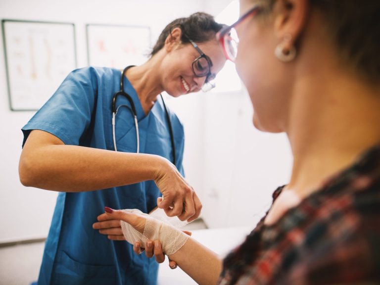 CHER ABBY : Les perceptions des autres compliquent les problèmes de santé