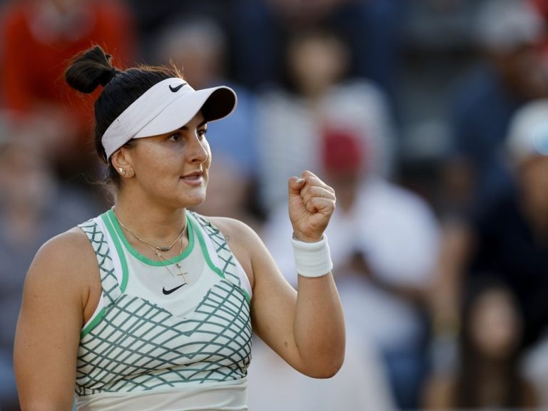 Bianca Andreescu passe au troisième tour de Roland-Garros avec une victoire sur wild-card