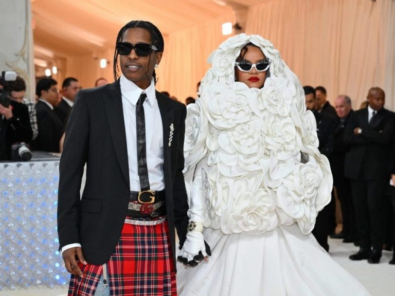 MET GALA : Rihanna, Jared Leto en Choupette, Kim K. en perles