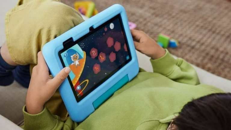 Les tablettes Amazon Fire Kids sont très bon marché, livrées avec 20 000 applications, vidéos et livres
