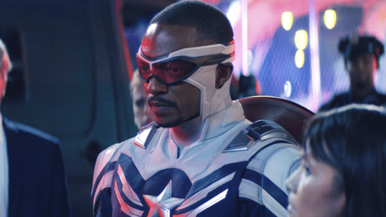 Anthony Mackie Mic laisse tomber le titre de Captain America 4 dans un doux message BTS avec Harrison Ford
