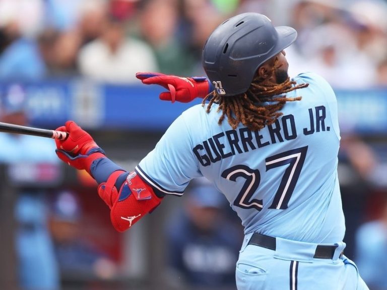 Alors que Vlad Guerrero Jr. se réchauffe dans le balayage des Mets, le partant des Blue Jays, Alek Manoah, pourrait-il être le prochain?