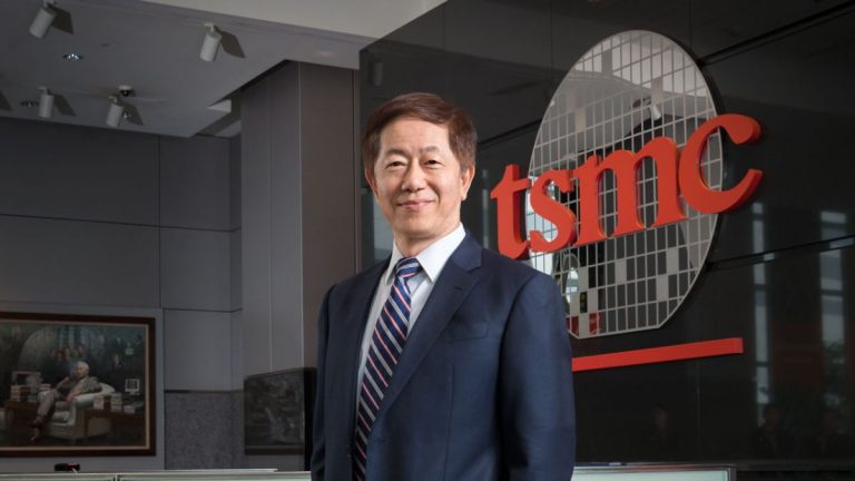 TSMC Exec dit aux travailleurs américains de s’attendre à de longues heures ou de rentrer chez eux