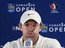 Rory McIlroy parle aux médias de la nouvelle relation d'affaires avec le Fonds d'investissement public d'Arabie saoudite lors de l'Omnium canadien à Toronto le mercredi 7 juin 2023.