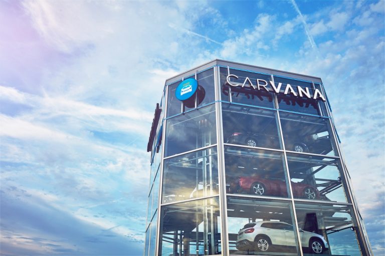 Carvana nirvana ?  Les actions vendues à découvert augmentent de 56% alors que la société prévoit des bénéfices records