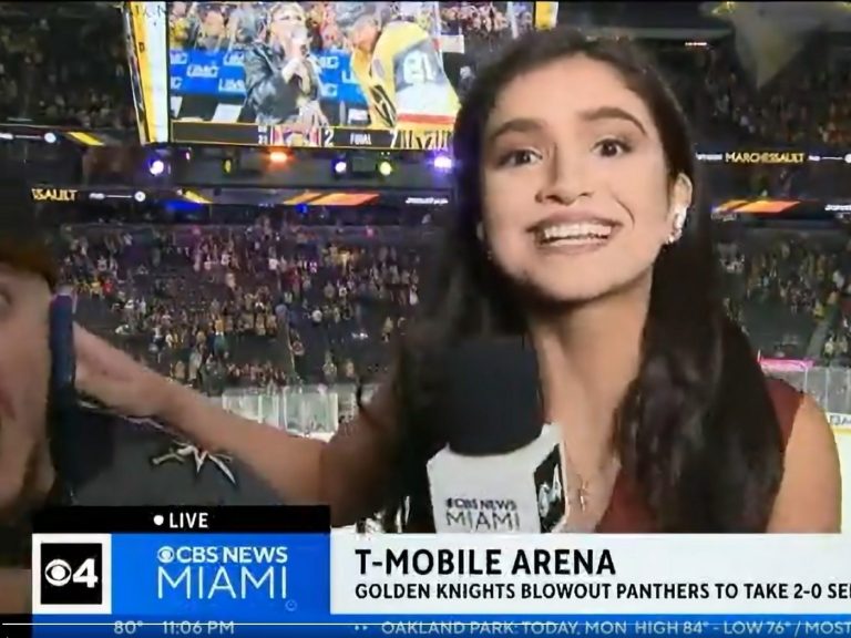 Un journaliste de Miami TV éloigne un fan de Vegas à grande gueule lors du reportage en direct de la Coupe Stanley