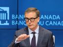 Le gouverneur de la Banque du Canada, Tiff Macklem, tient une conférence de presse, à Ottawa, le jeudi 18 mai 2023. 