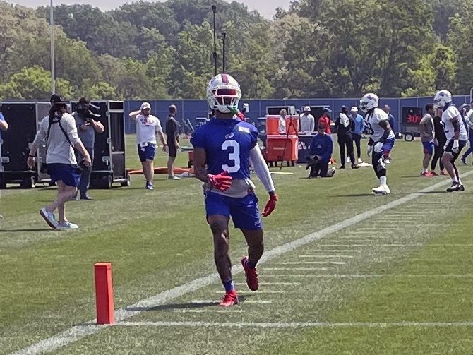 Damar Hamlin des Buffalo Bills participe à des exercices d’équipe pour la première fois depuis l’effondrement