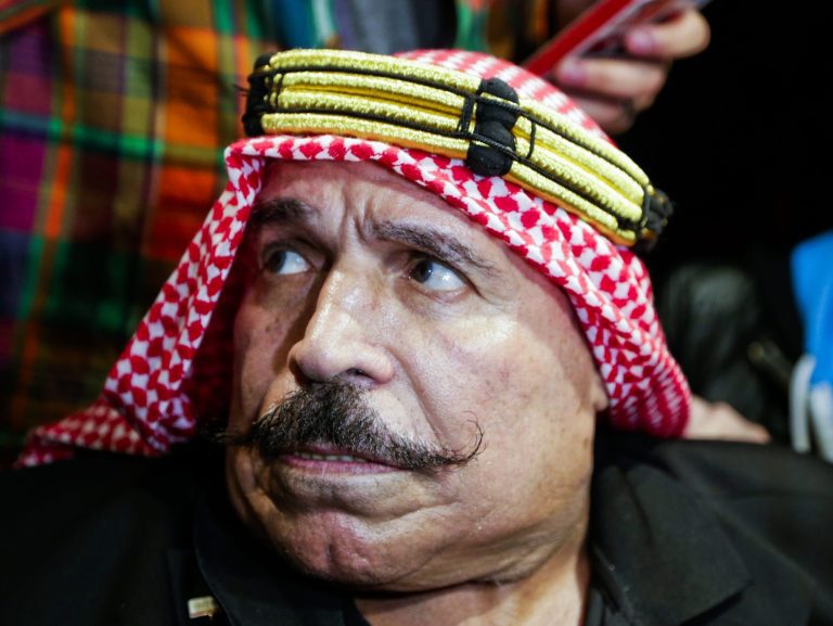 La légende du catch Iron Sheik est décédée à l’âge de 81 ans