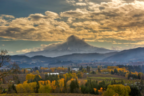 Nuages ​​roulants sur le mont Hood près de Hood River, Oregon, à un peu plus d'une heure de route de Portland.  (Stock/Washington Post)