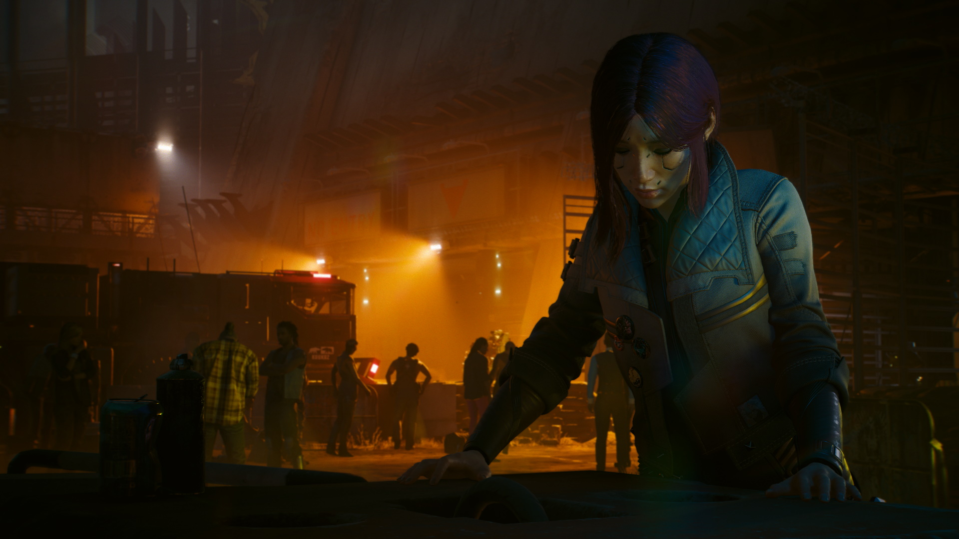 Capture d'écran de Cyberpunk 2077 : Phantom Liberty avec le nouveau personnage Songbird sur un fond sombre