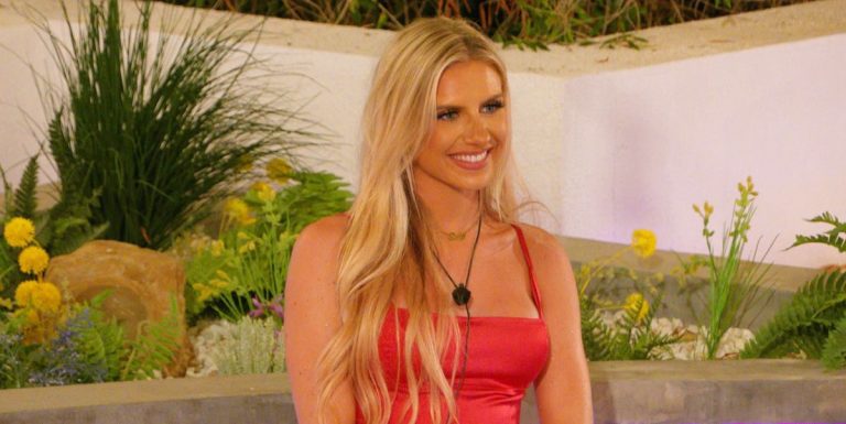 Chloe Burrows de Love Island connaît le nouvel insulaire Tyrique Hyde
