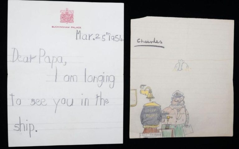 Les dessins de King, cinq ans, de « Mummy » Queen et « Papa » Duke sont en vente