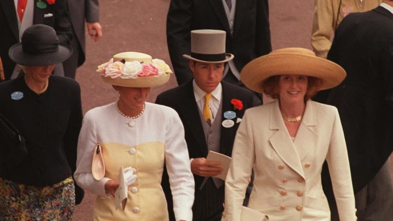 Sarah, duchesse d’York parle de liens étroits avec Diana, princesse de Galles