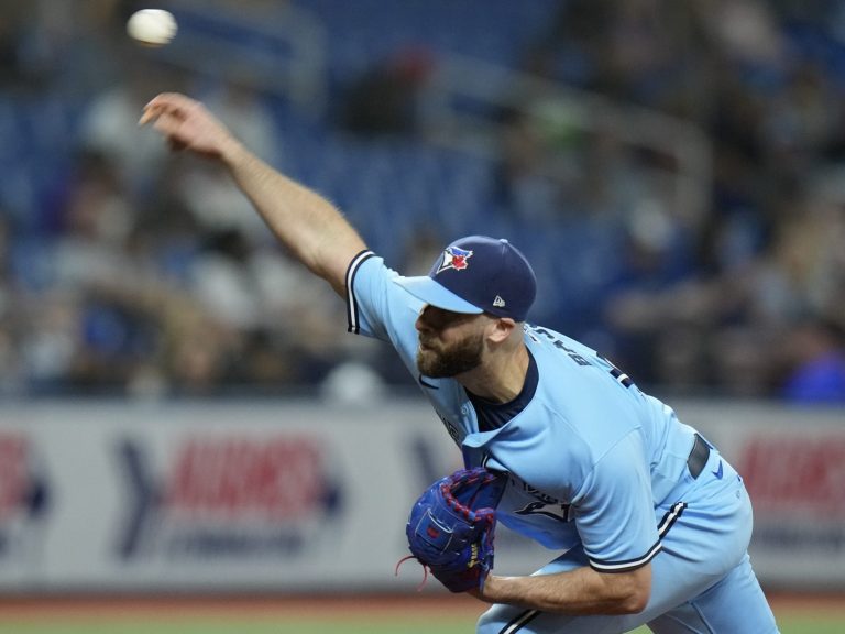 Sans demande de renonciation, les Blue Jays libèrent le lanceur controversé Anthony Bass