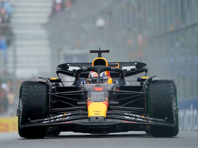 Verstappen remporte la pole au Canada sur piste mouillée alors qu’il poursuit Senna dans la colonne des victoires