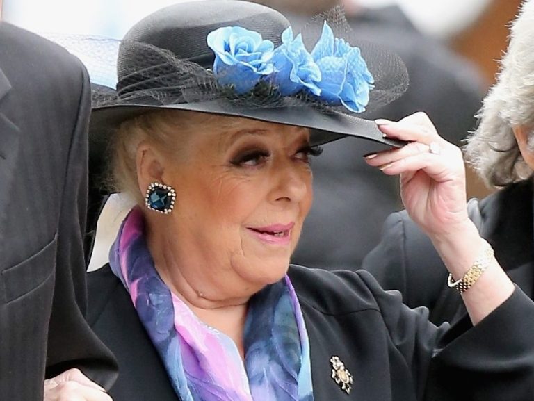 La star de « Coronation Street », Julie Goodyear, atteinte de démence