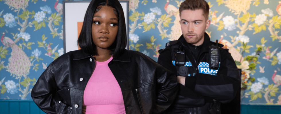 Hollyoaks révèle qui a dénoncé Sam Chen-Williams à la police