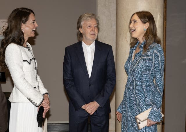 La princesse de Galles s'entretient avec Sir Paul McCartney et sa femme Nancy Shevell