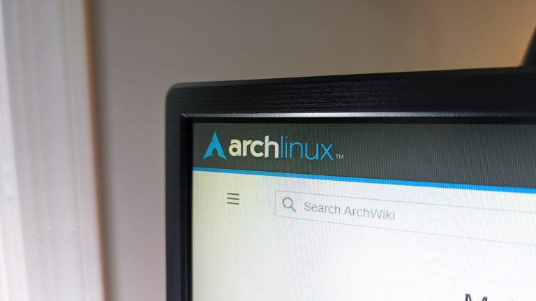 Qu’est-ce que l’AUR dans Arch Linux et devriez-vous l’utiliser ?