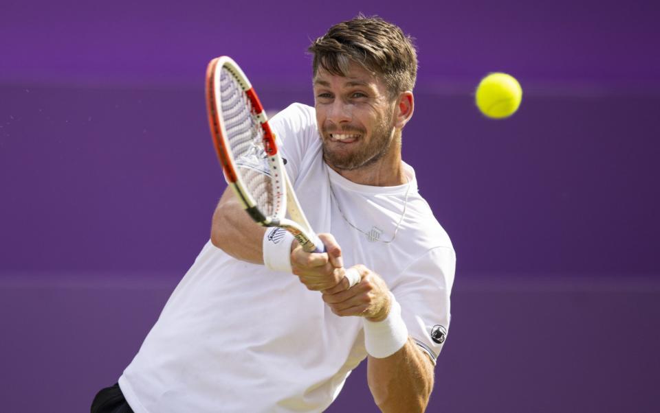 Norrie joue un revers - Cameron Norrie gagne un 