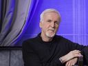 Le réalisateur James Cameron pose pour une photo pour promouvoir le film 