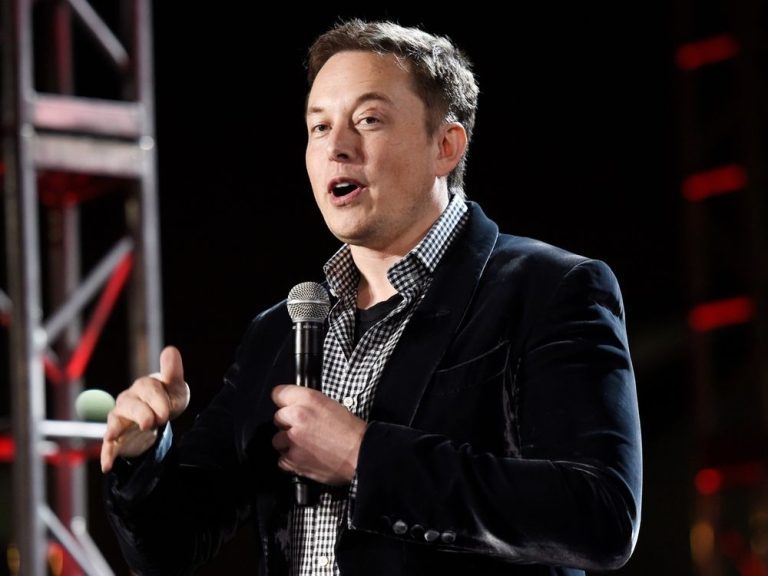 Elon Musk de Twitter et Mark Zuckerberg de Meta acceptent de se battre en cage