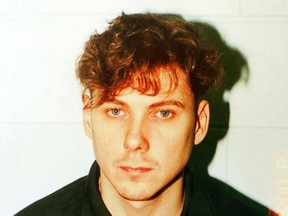 Paul Bernardo est photographié au pénitencier de Kingston le 8 novembre 1995