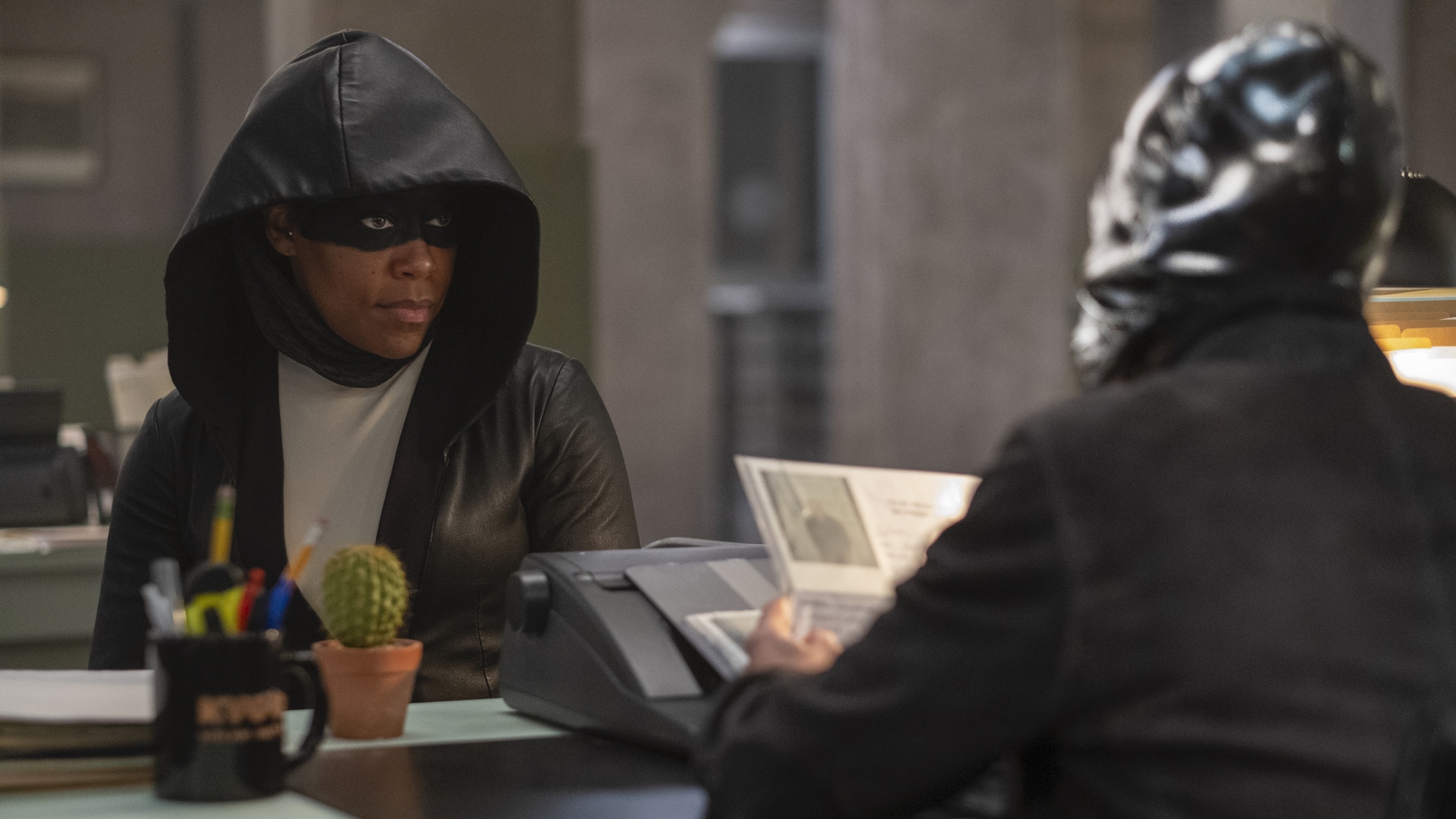 Regina King dans le rôle d'Angela Abar dans Watchmen