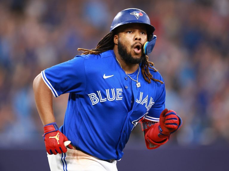 BLOWOUT BLAST: Un autre gros circuit de Vlad Guerrero Jr. aide les Blue Jays à renverser la vapeur sur les A modestes