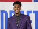 Olivier-Maxence Prosper arrive au Barclays Center avant le repêchage de basket de la NBA jeudi 22 juin 2023, à New York.