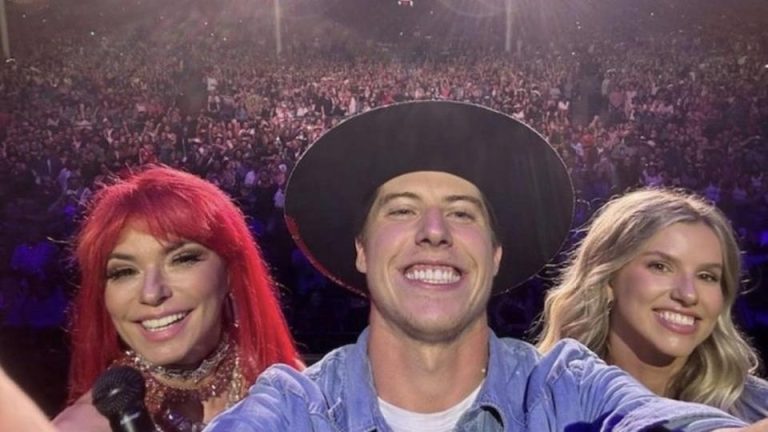 Shania Twain surprend la fiancée de Mitch Marner lors d’un concert à Toronto