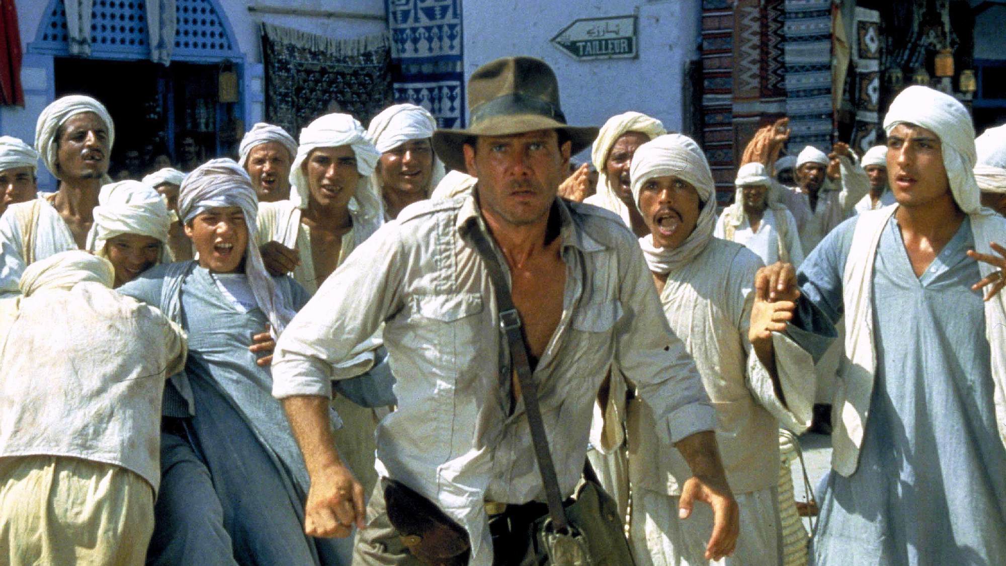 Harrison Ford dans le rôle d'Indiana Jones dans Les aventuriers de l'arche perdue