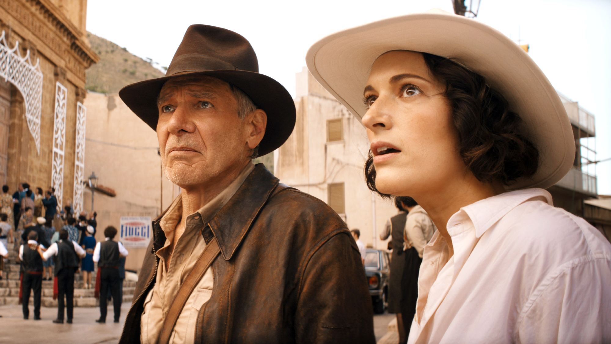 Harrison Ford et Phoebe Waller-Bridge dans Indiana Jones et le cadran du destin