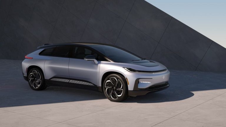 Malgré les retards de livraison des véhicules électriques, Faraday Future lève 90 millions de dollars pour rester à flot