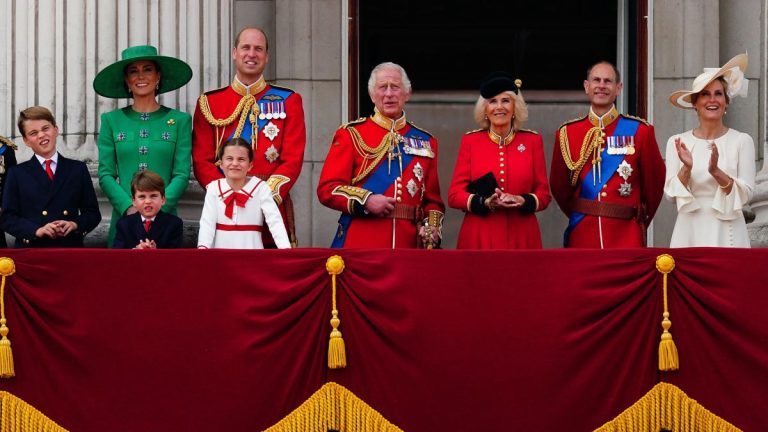 Combien coûte la famille royale ?  Détail des chiffres clés