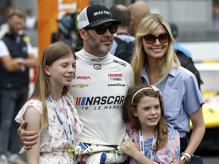 Les beaux-parents de la star de NASCAR Jimmie Johnson sont morts dans un meurtre-suicide apparent