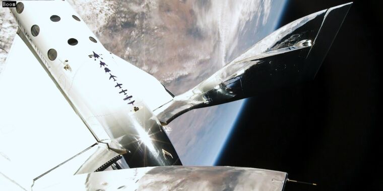 Virgin Galactic de Branson effectue sa première mission commerciale