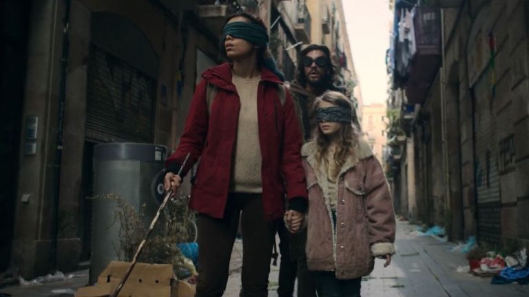  Bande-annonce de Bird Box Barcelona : sortez vos bandeaux !  On recommence la boxe des oiseaux, bébé !
